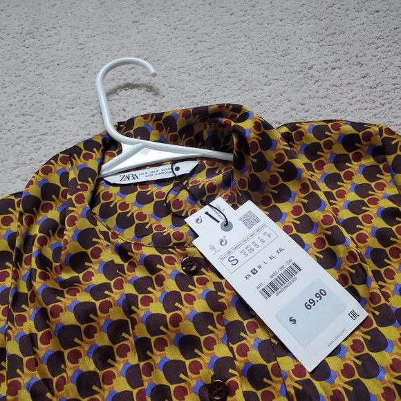 Zara Tops Zara Geomatric Print Tied Blouse Poshmark